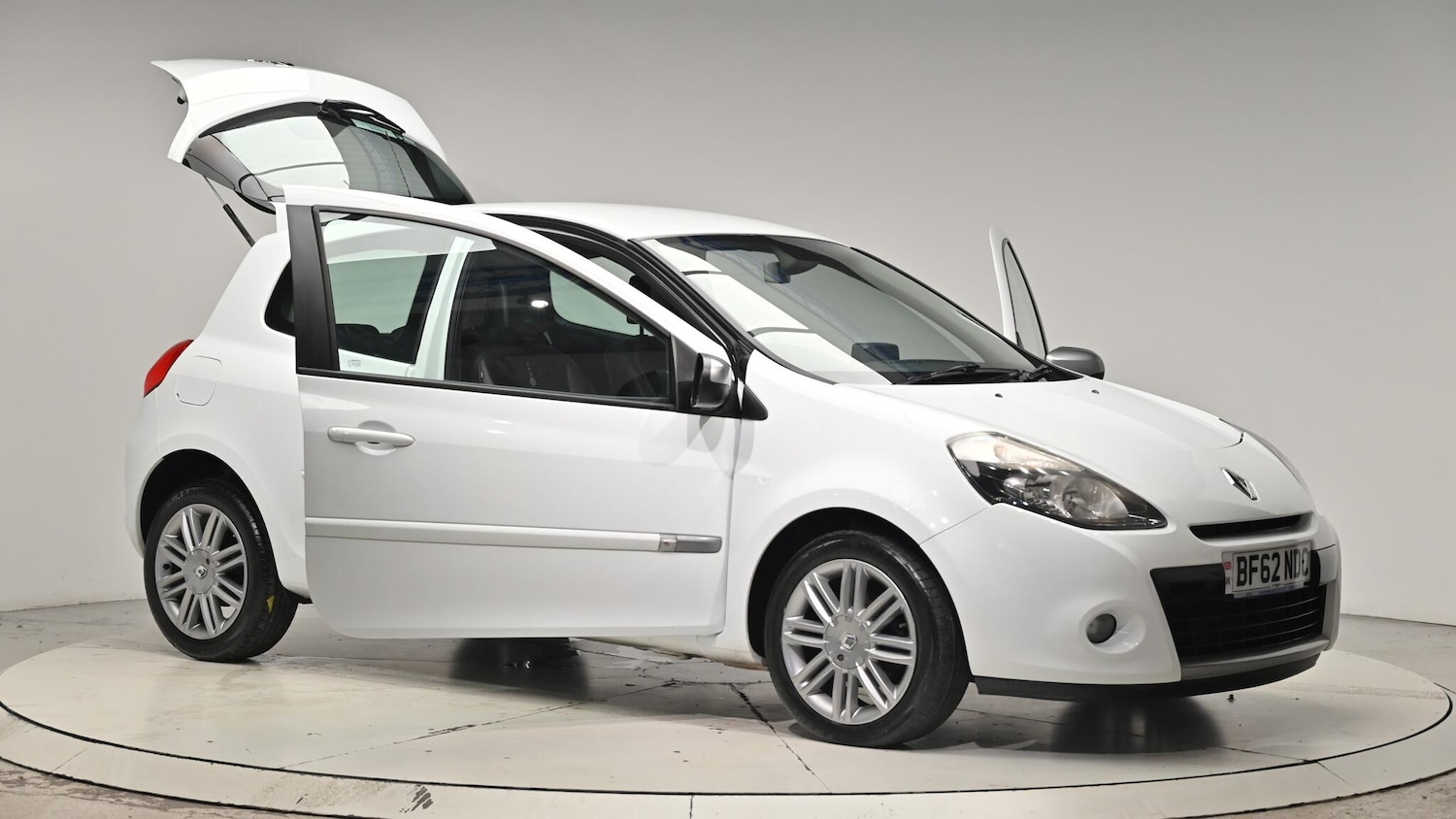 Used Renault Clio 2012 for sale - 76994942: Photo 77