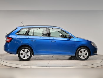 Used Skoda Fabia 2015 for sale - 75740821: Photo