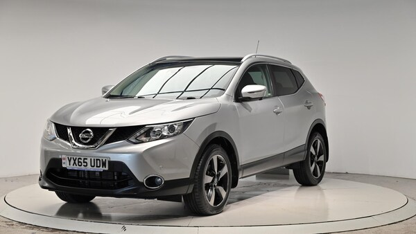 Used Nissan Qashqai 2015 for sale - 74725720: Photo 14