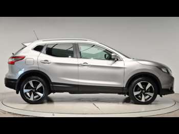 Used Nissan Qashqai 2015 for sale - 74725720: Photo