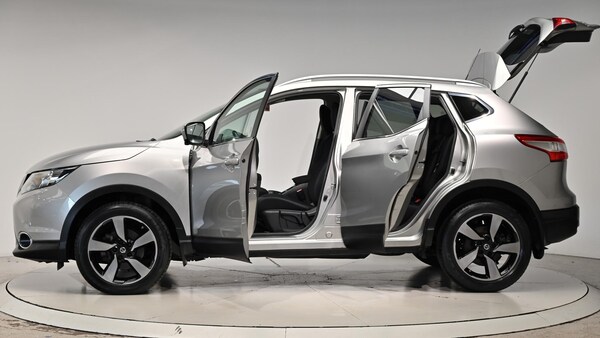 Used Nissan Qashqai 2015 for sale - 74725720: Photo 56
