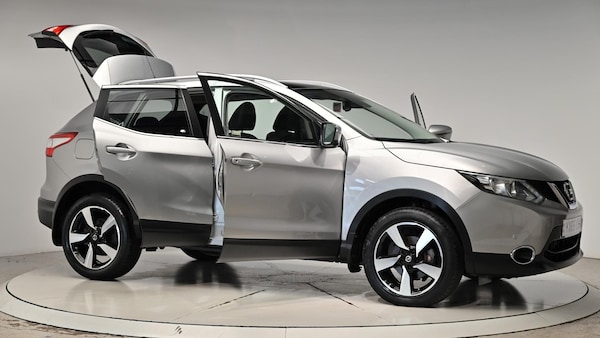Used Nissan Qashqai 2015 for sale - 74725720: Photo 77