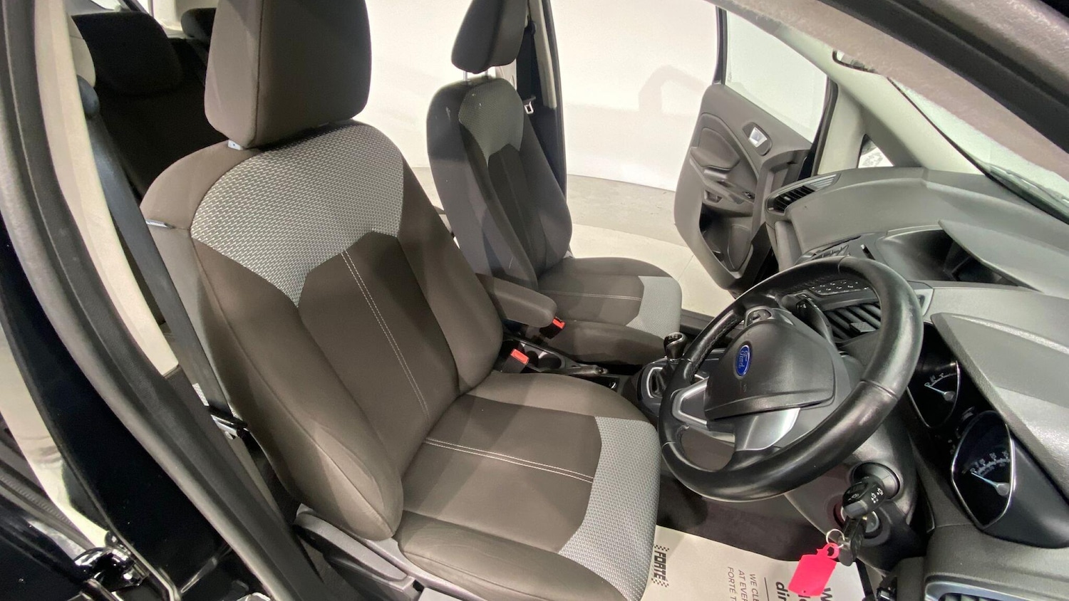 Used Ford Ecosport 2015 for sale - 76993348: Photo 82