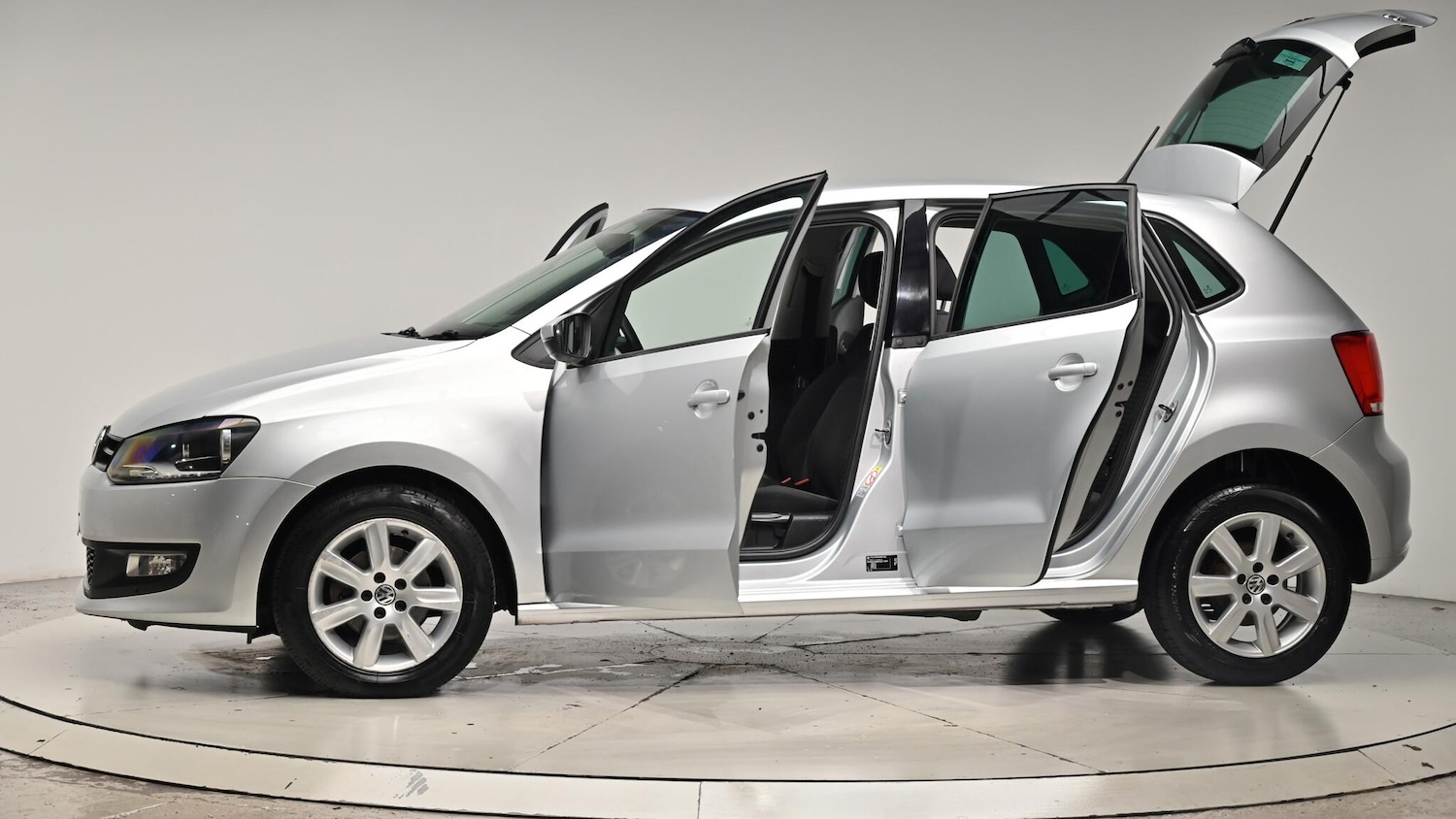 Used Volkswagen Polo 2012 for sale - 76440469: Photo 55