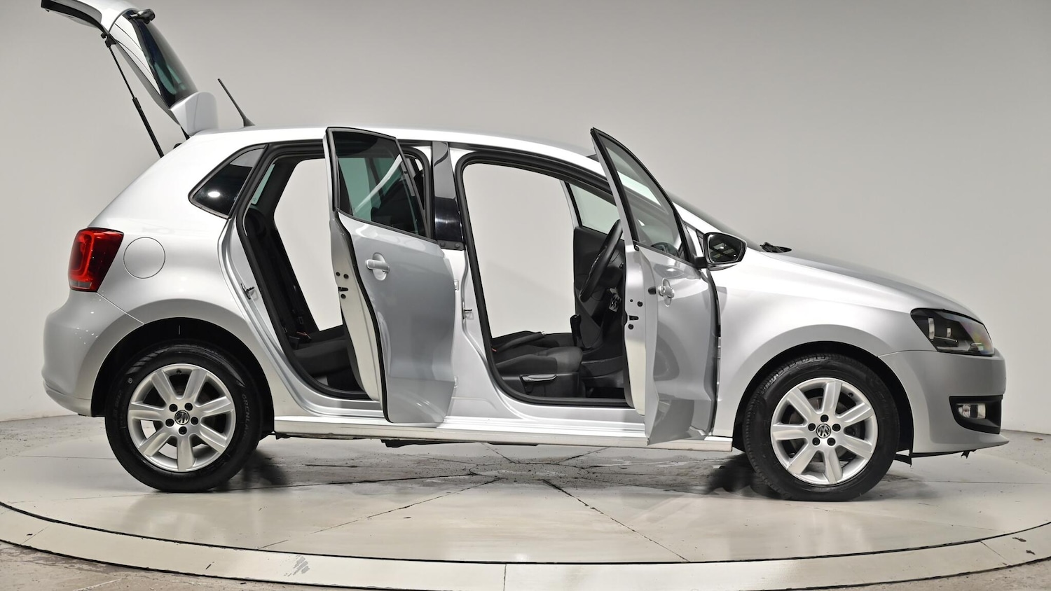 Used Volkswagen Polo 2012 for sale - 76440469: Photo 74