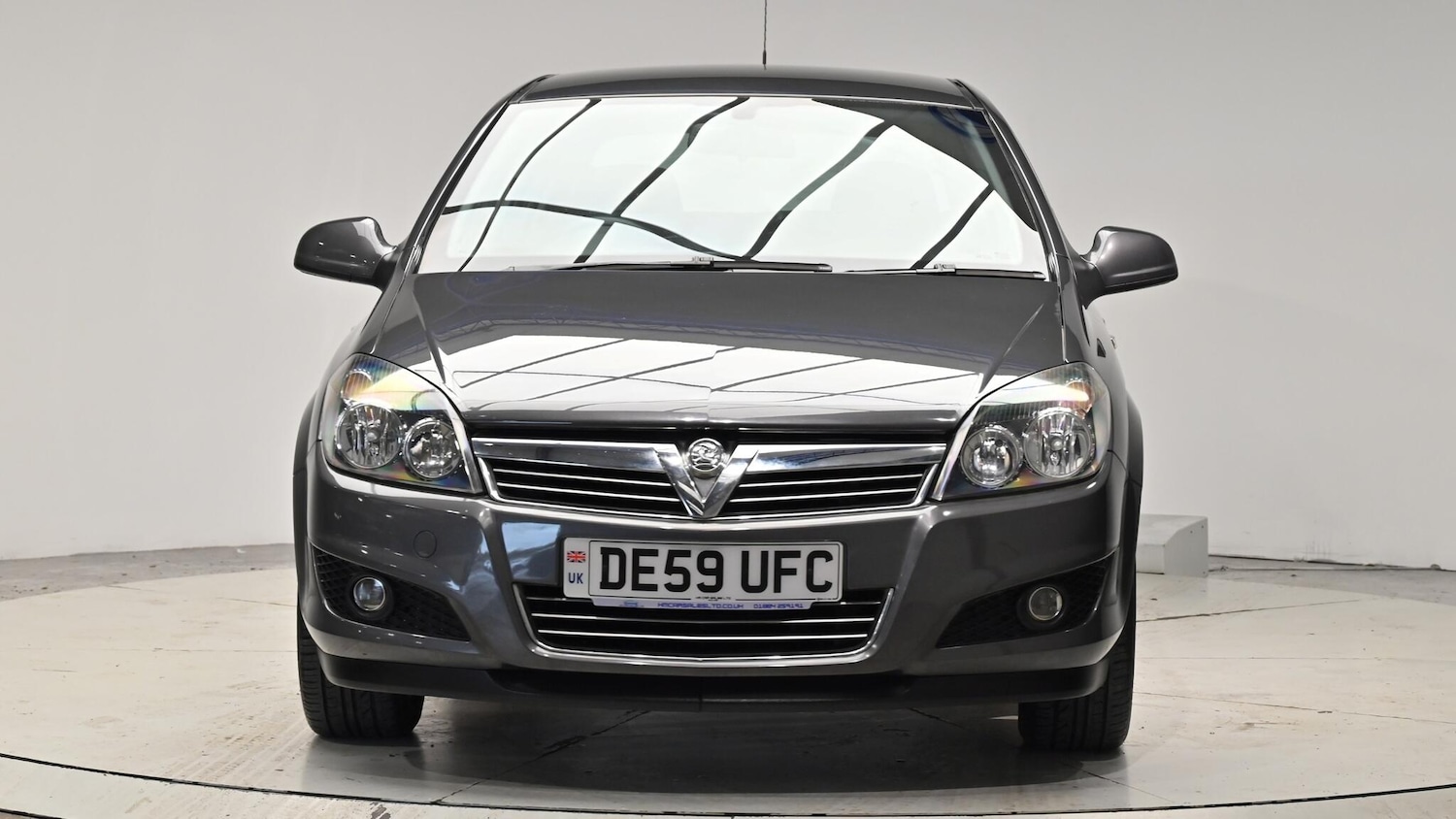 Used Vauxhall Astra 2009 for sale - 76360196: Photo 2