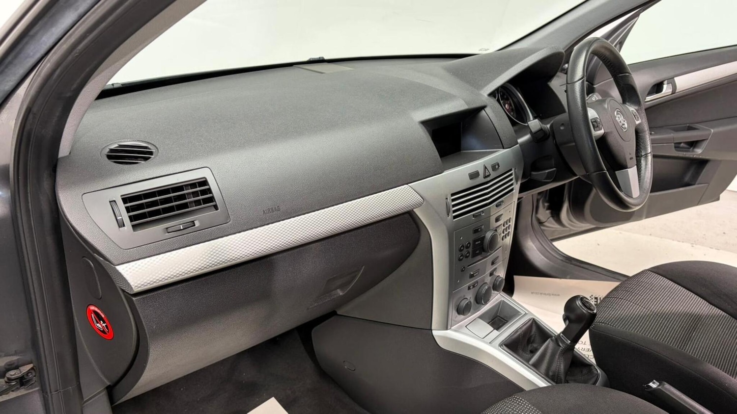 Used Vauxhall Astra 2009 for sale - 76360196: Photo 80