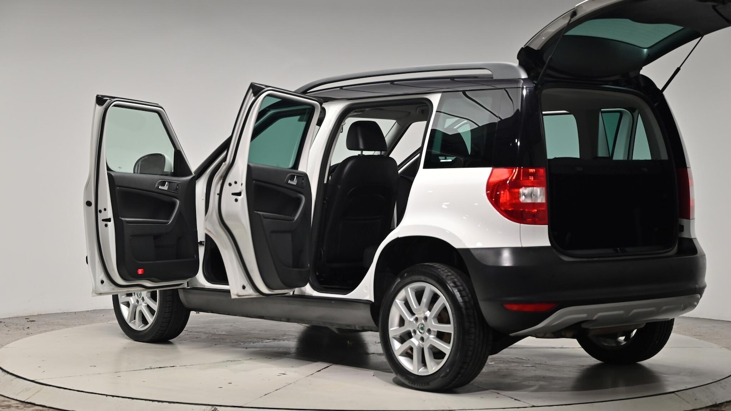 Used Skoda Yeti 2013 for sale - 76886884: Photo 61