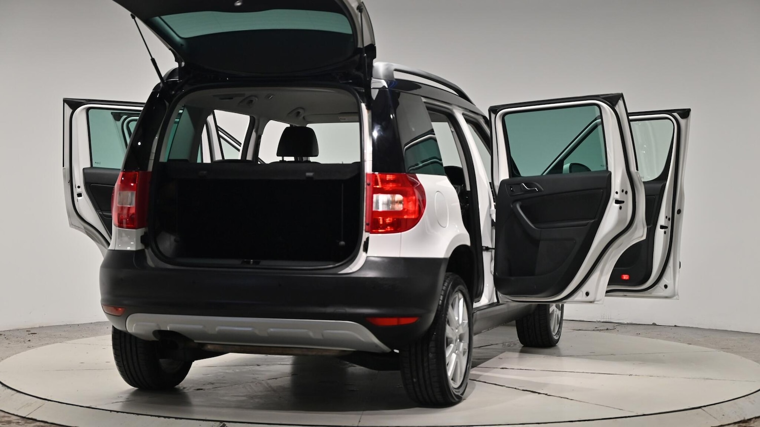 Used Skoda Yeti 2013 for sale - 76886884: Photo 67