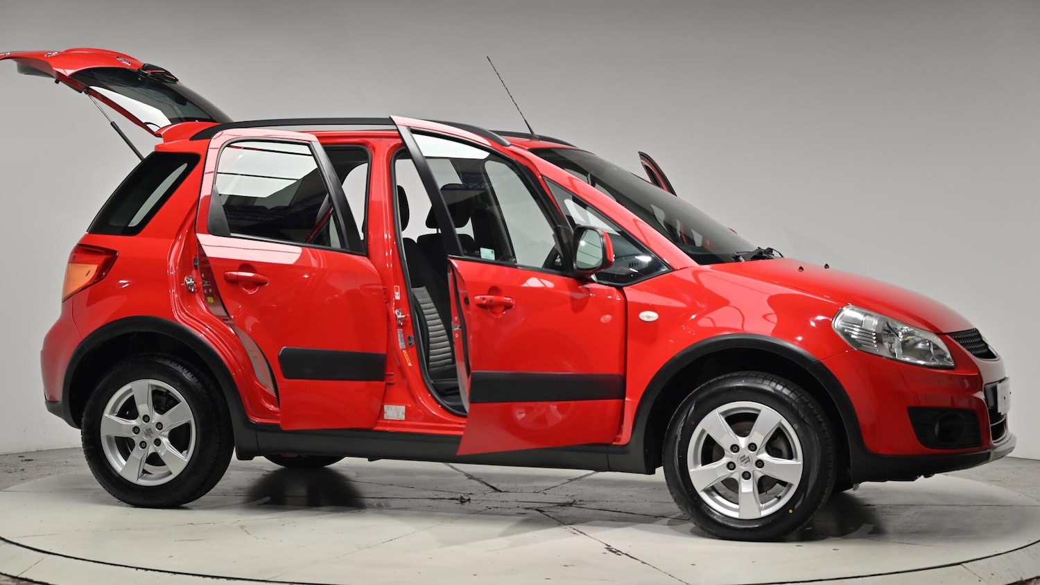 Used Suzuki SX4 2013 for sale - 76850051: Photo 76