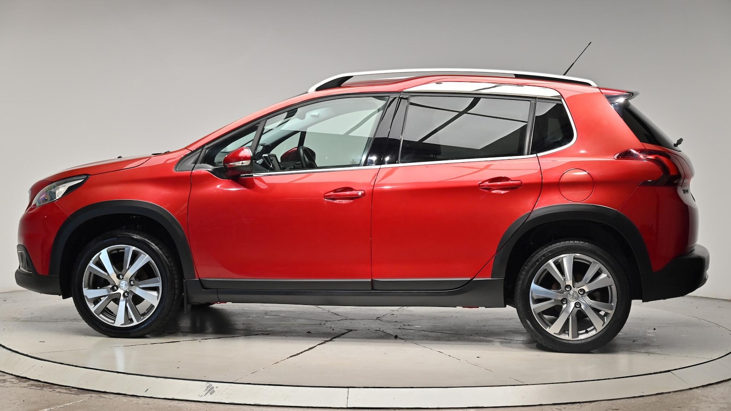 Used Peugeot 2008 2016 for sale - 76572889: Photo 21