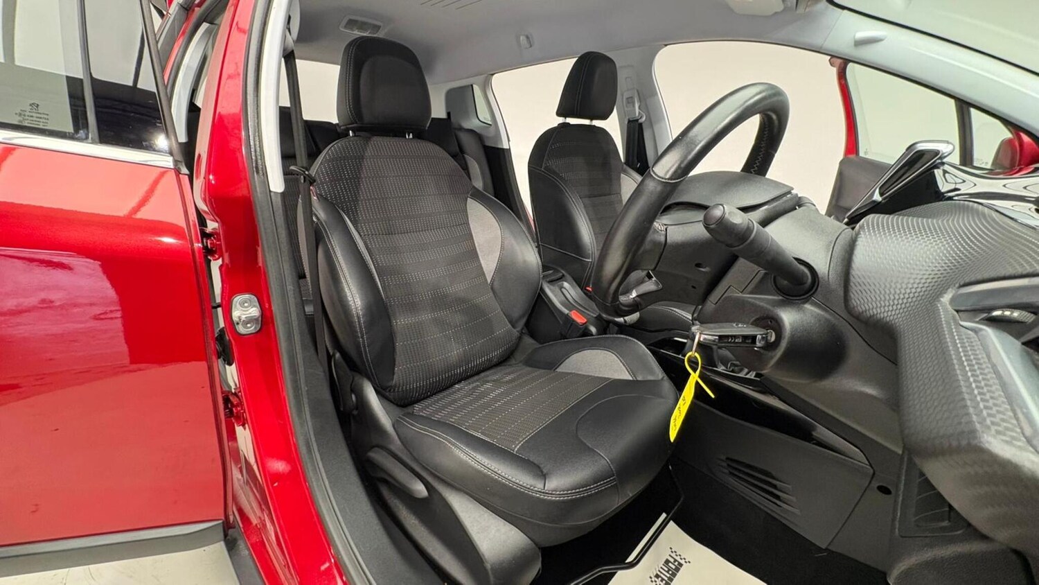 Used Peugeot 2008 2016 for sale - 76572889: Photo 83