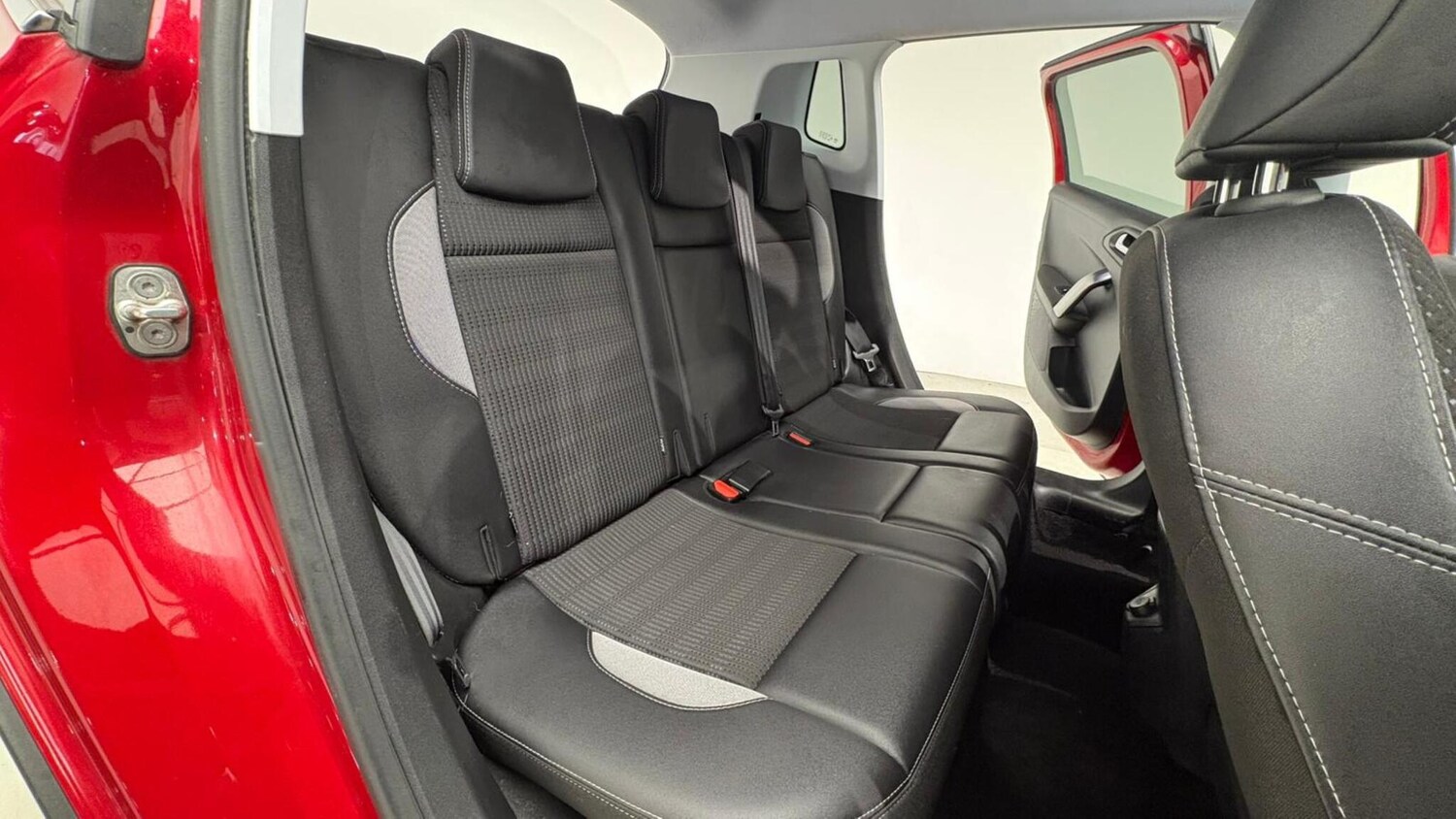 Used Peugeot 2008 2016 for sale - 76572889: Photo 85