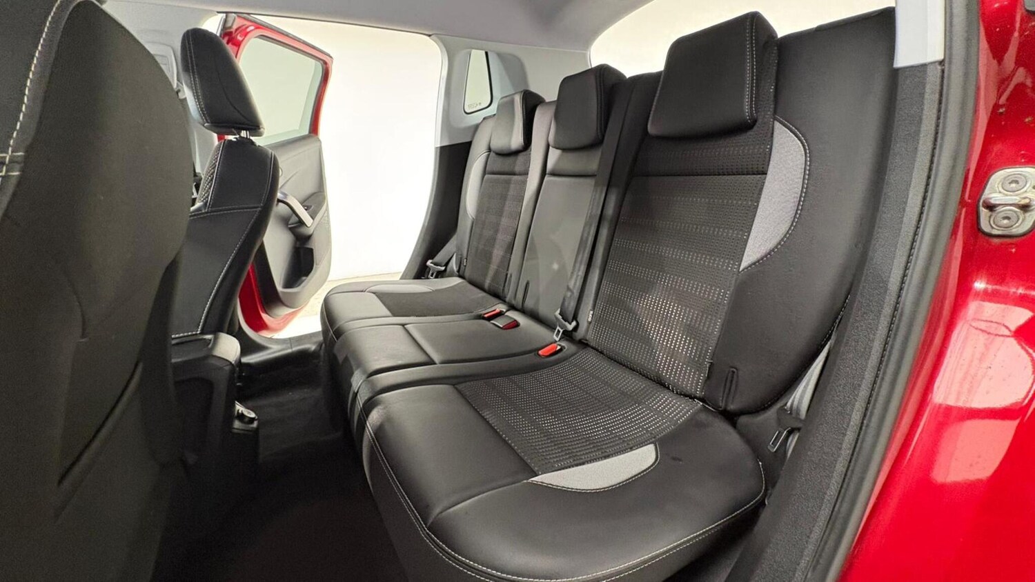 Used Peugeot 2008 2016 for sale - 76572889: Photo 86