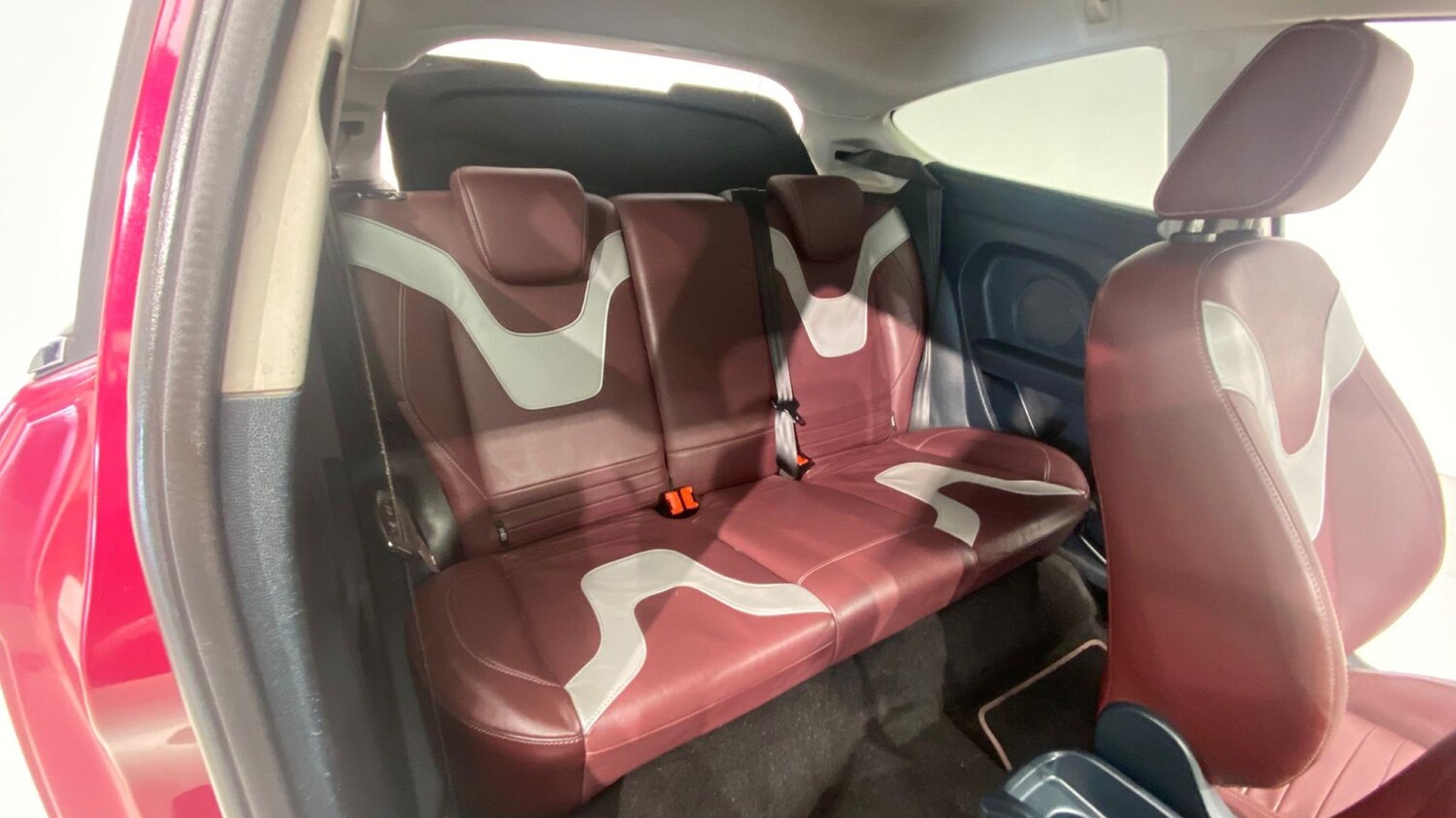 Vehicle 83