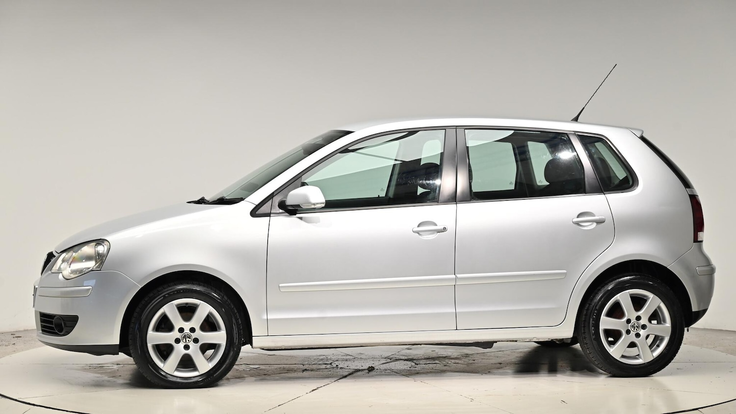 Used Volkswagen Polo 2009 for sale - 76975697: Photo 19
