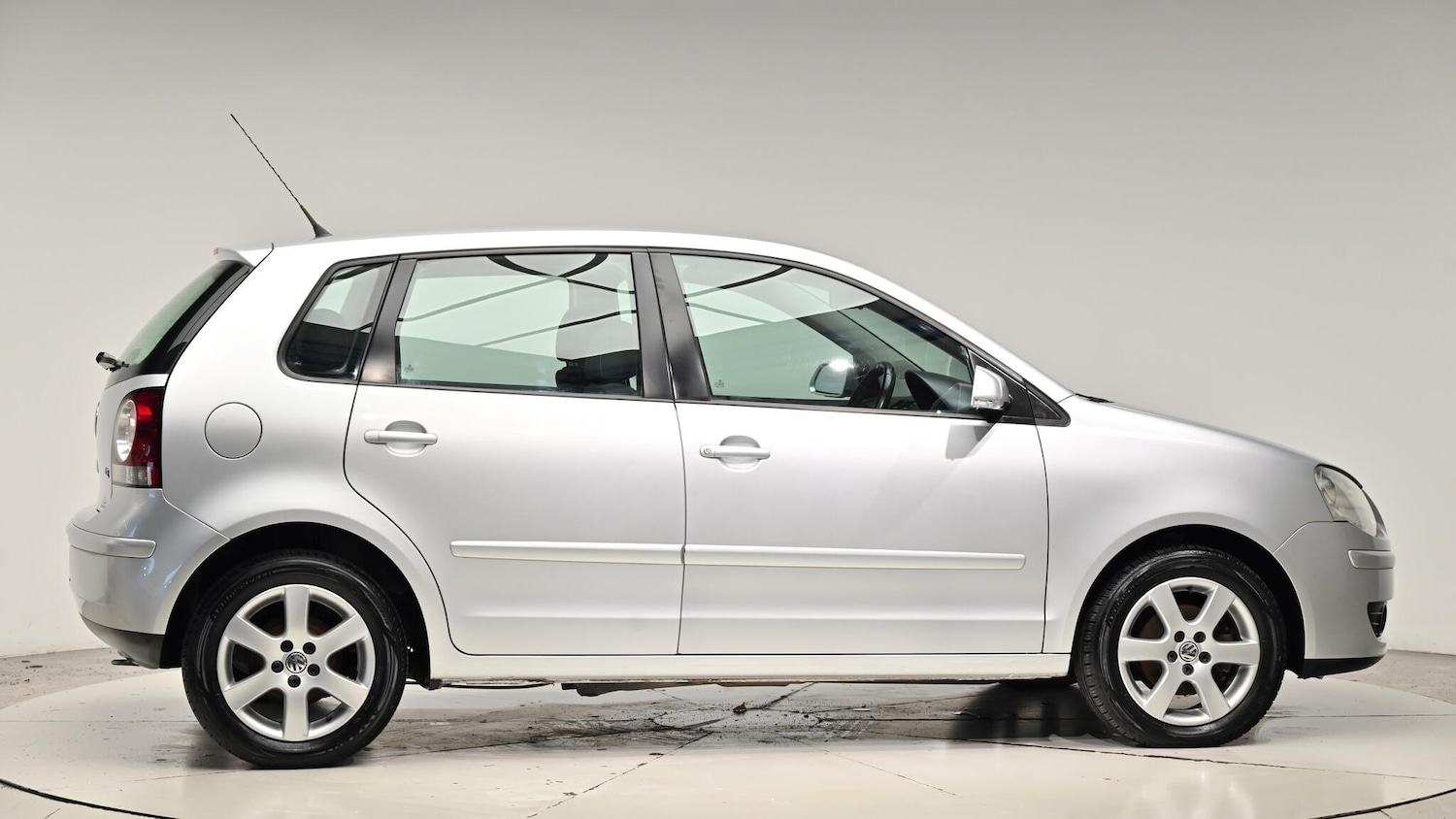 Used Volkswagen Polo 2009 for sale - 76975697: Photo 37