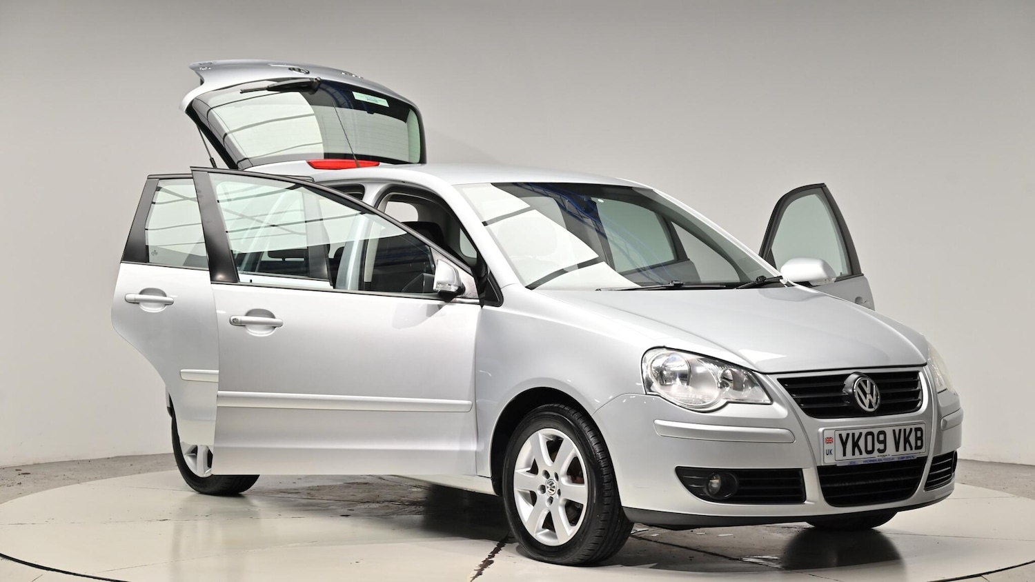 Used Volkswagen Polo 2009 for sale - 76975697: Photo 43