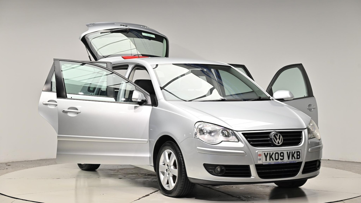 Used Volkswagen Polo 2009 for sale - 76975697: Photo 44