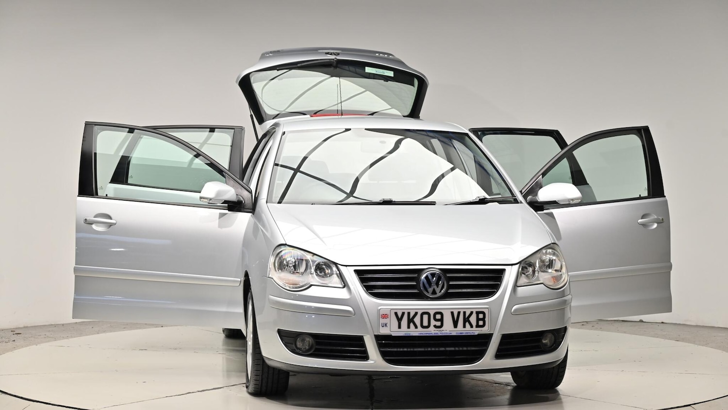 Used Volkswagen Polo 2009 for sale - 76975697: Photo 46