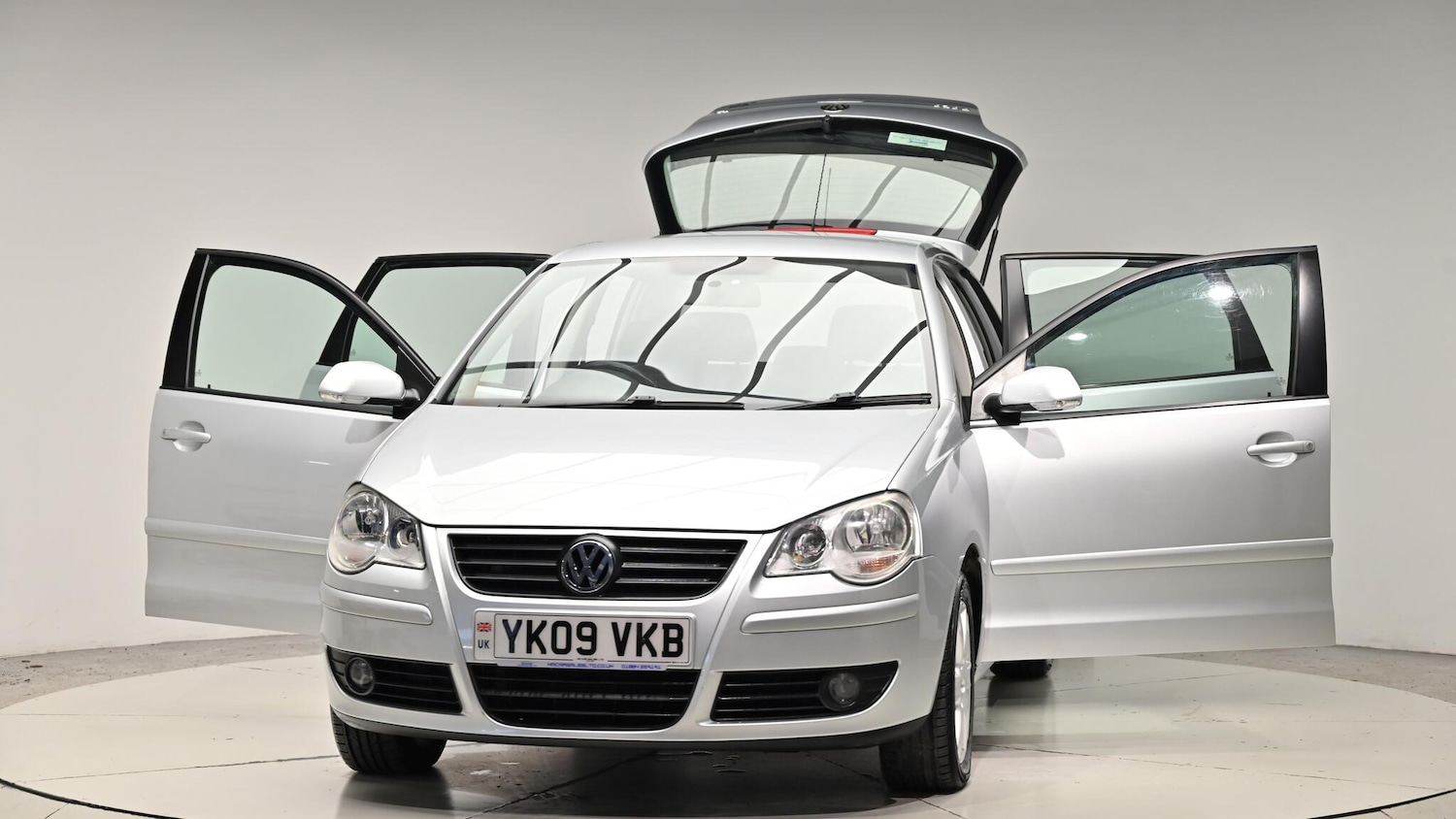 Used Volkswagen Polo 2009 for sale - 76975697: Photo 48