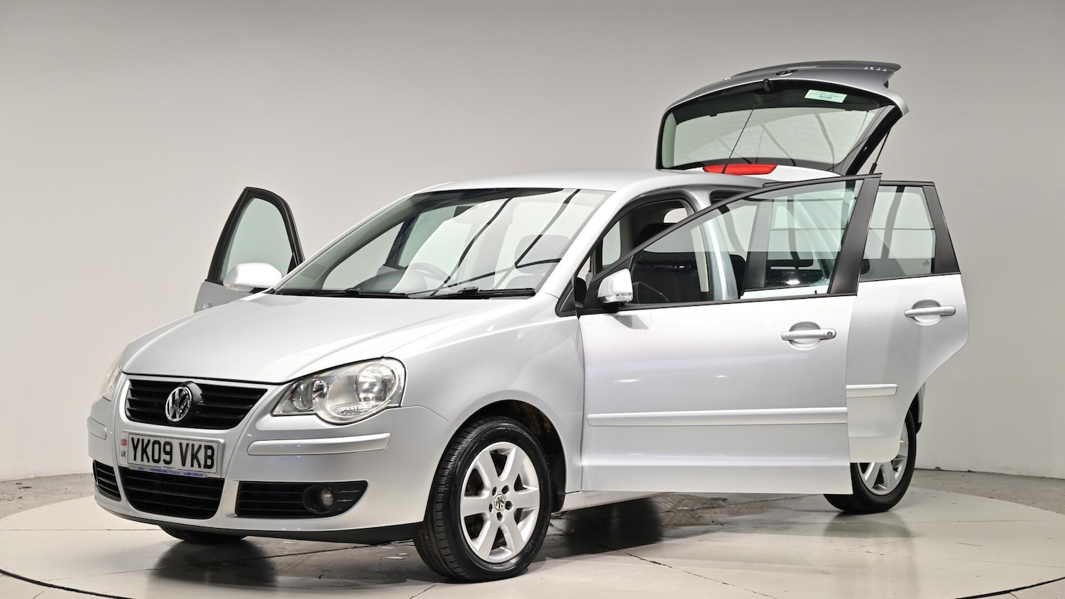 Used Volkswagen Polo 2009 for sale - 76975697: Photo 51