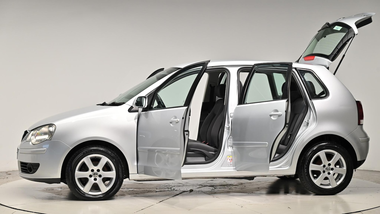 Used Volkswagen Polo 2009 for sale - 76975697: Photo 55