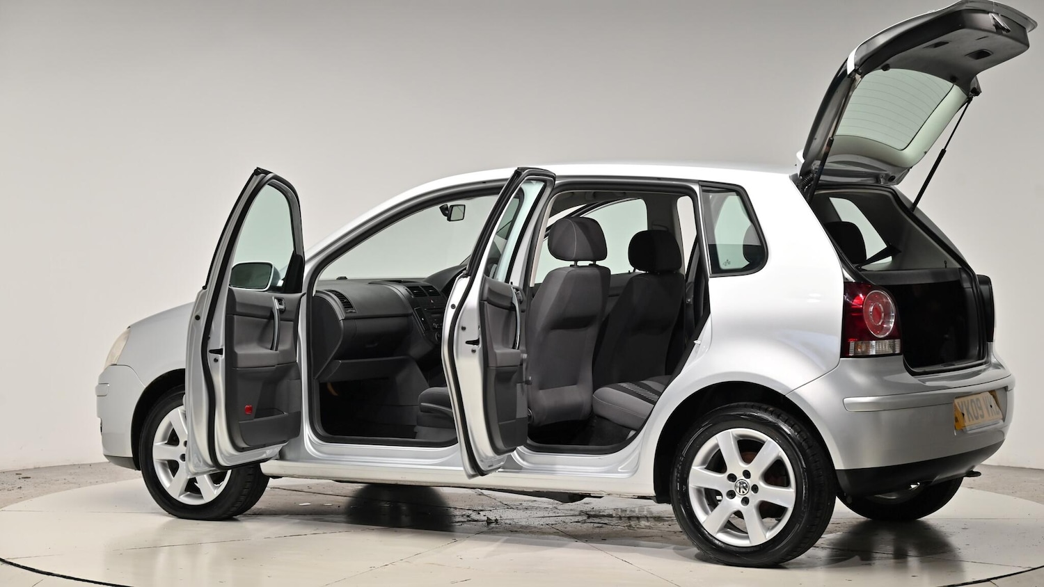 Used Volkswagen Polo 2009 for sale - 76975697: Photo 59