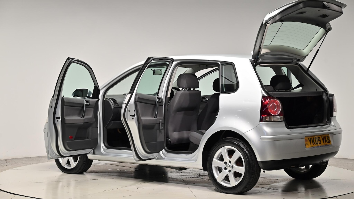 Used Volkswagen Polo 2009 for sale - 76975697: Photo 60