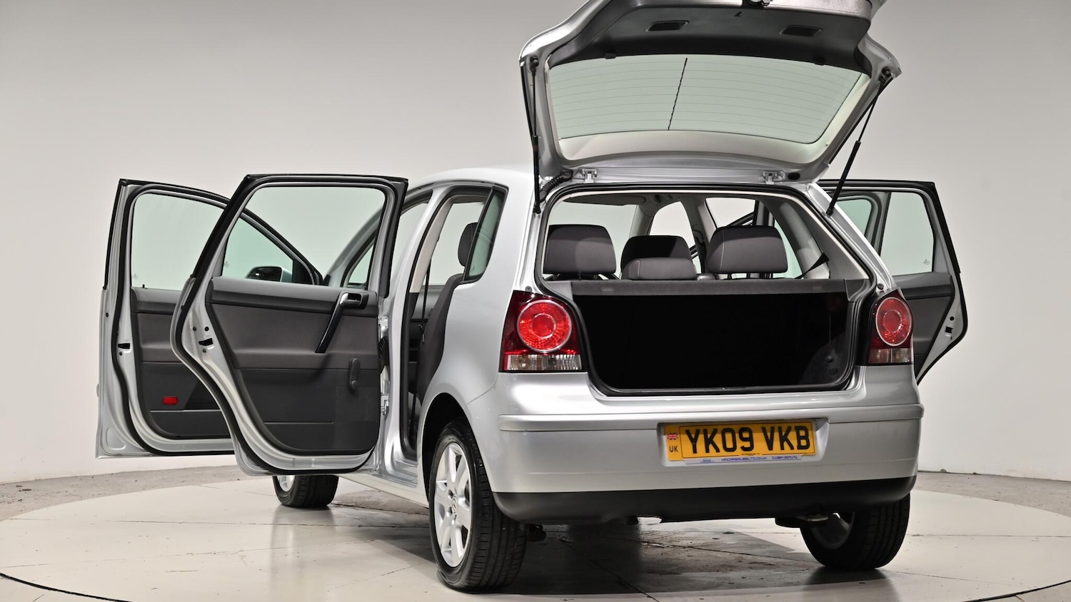 Used Volkswagen Polo 2009 for sale - 76975697: Photo 63