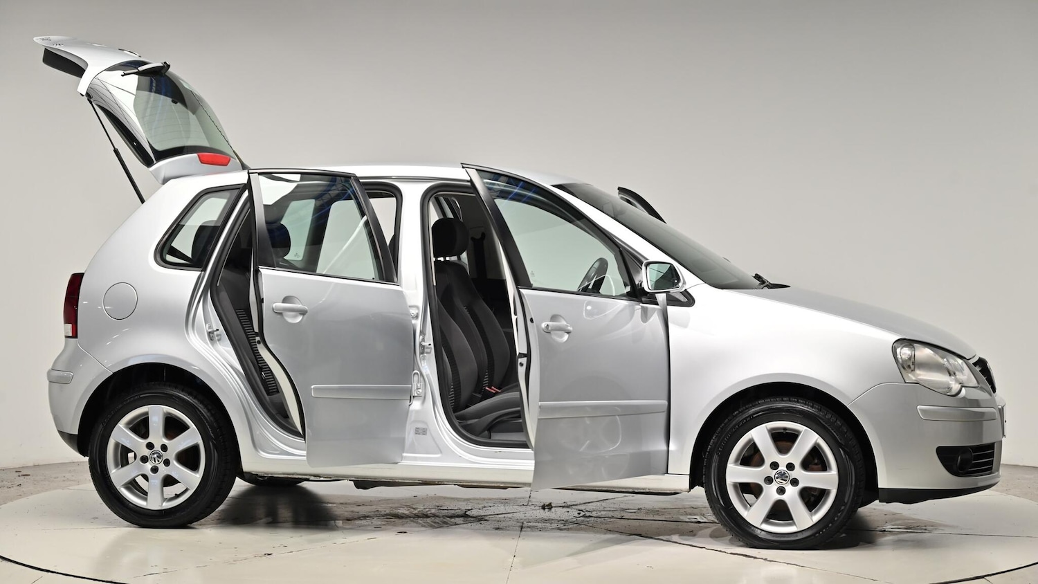 Used Volkswagen Polo 2009 for sale - 76975697: Photo 75