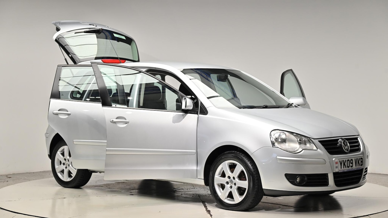 Used Volkswagen Polo 2009 for sale - 76975697: Photo 78