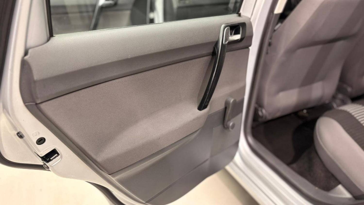 Used Volkswagen Polo 2009 for sale - 76975697: Photo 86