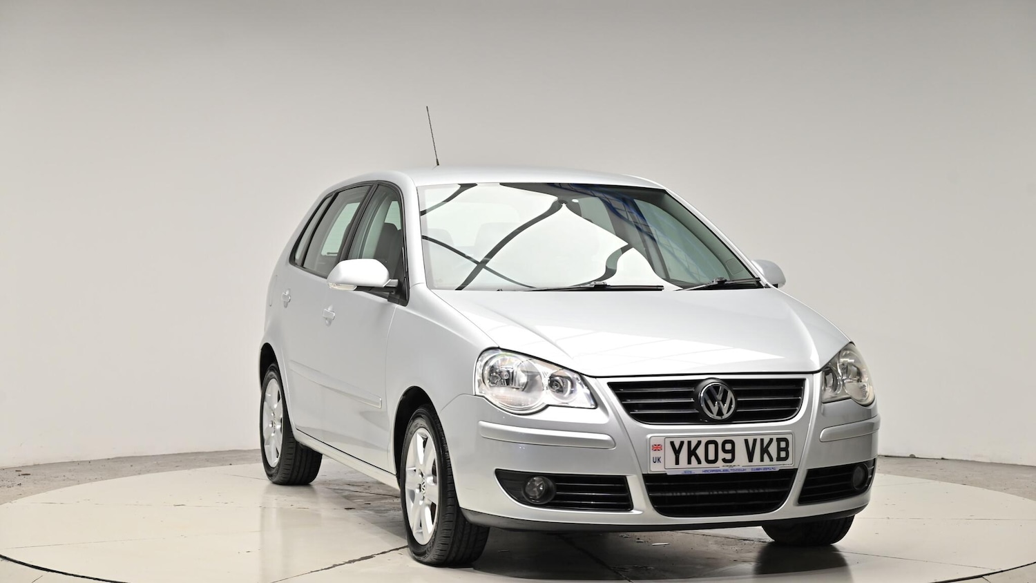 Used Volkswagen Polo 2009 for sale - 76975697: Photo 9