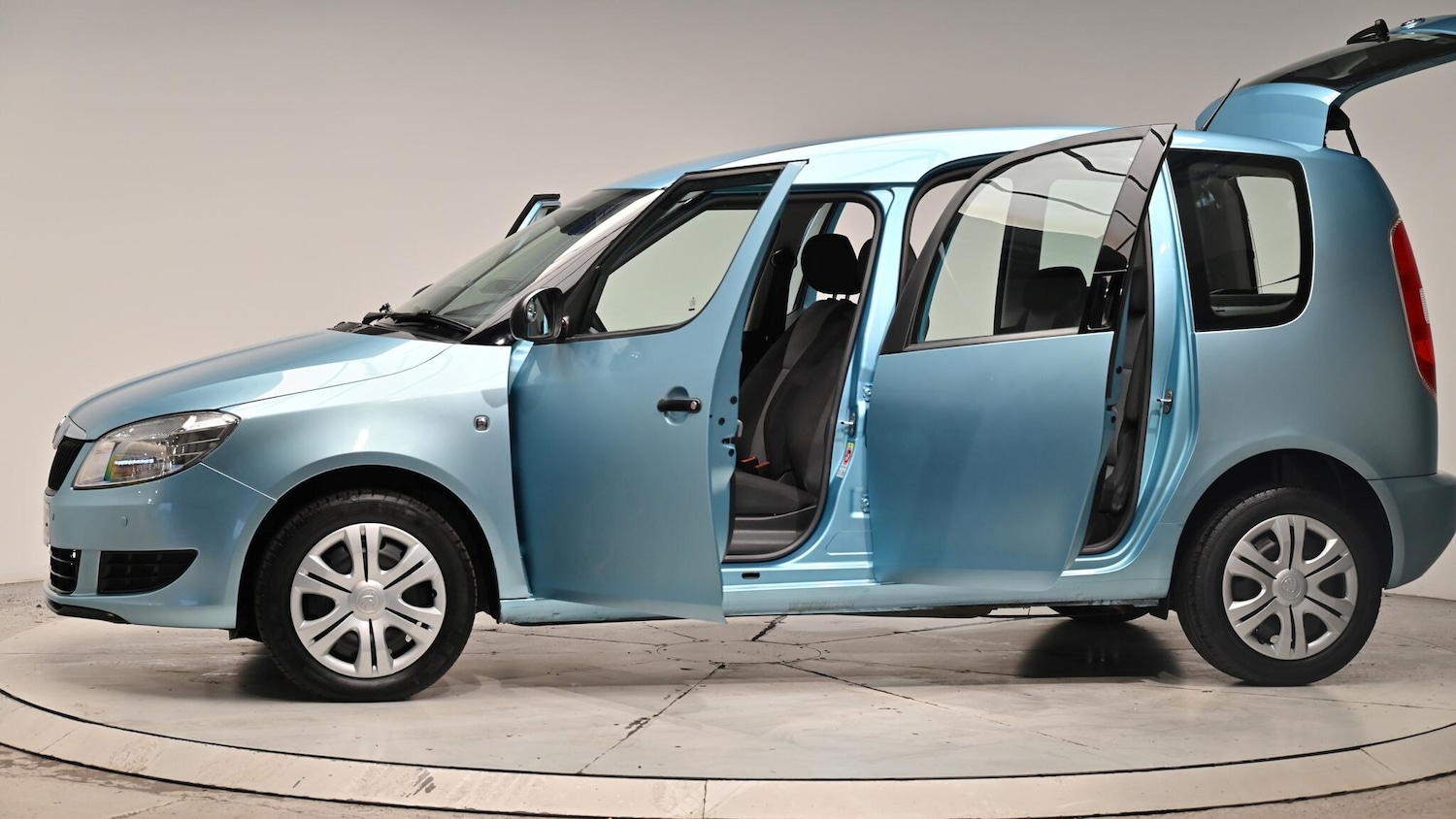 Used Skoda Roomster 2013 for sale - 76282783: Photo 55