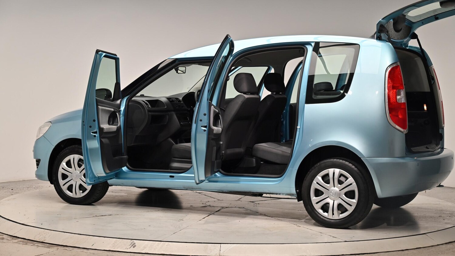 Used Skoda Roomster 2013 for sale - 76282783: Photo 59