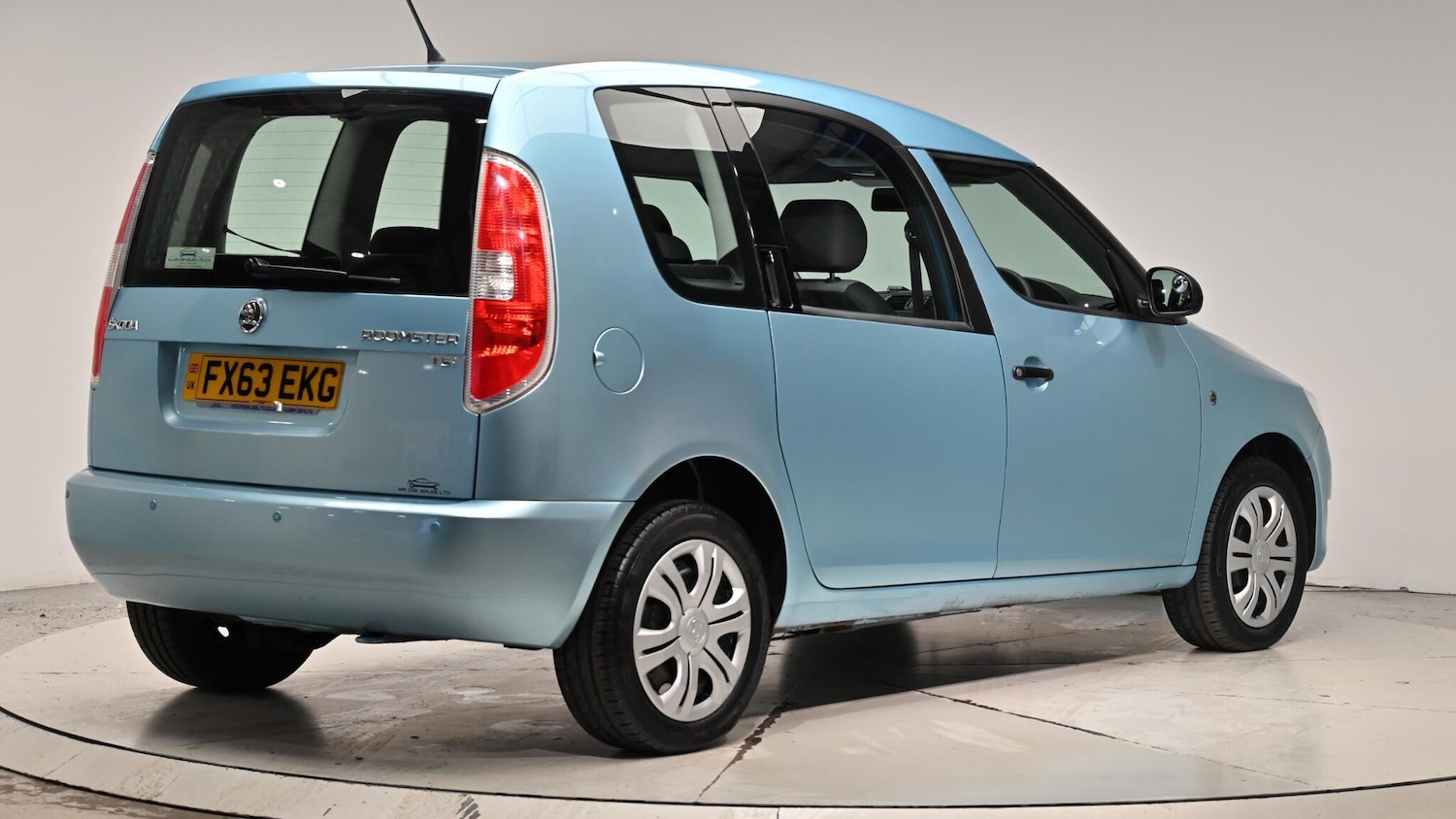 Used Skoda Roomster 2013 for sale - 76282783: Photo 6