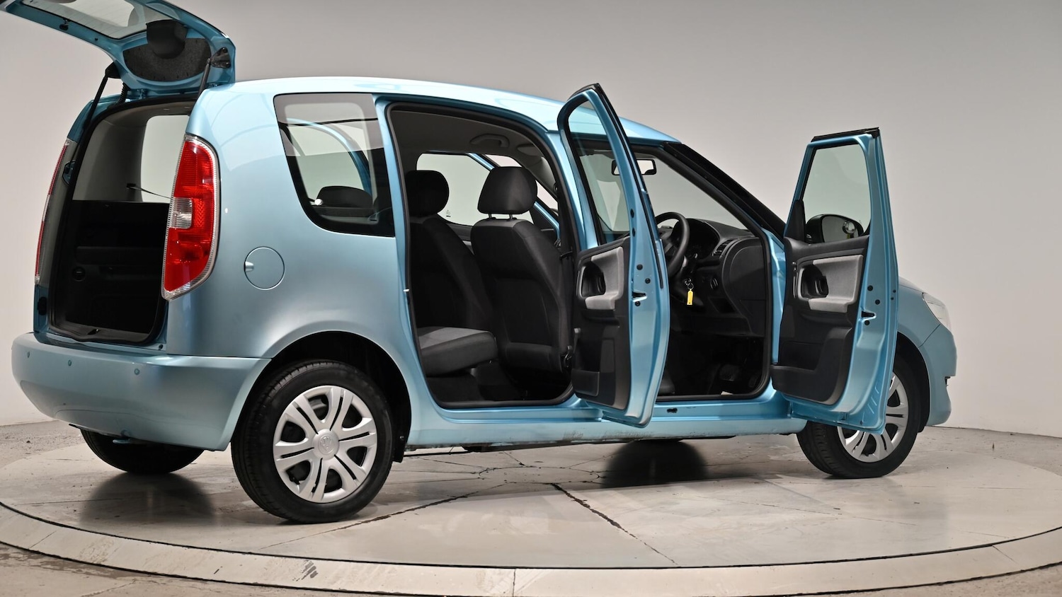 Used Skoda Roomster 2013 for sale - 76282783: Photo 71