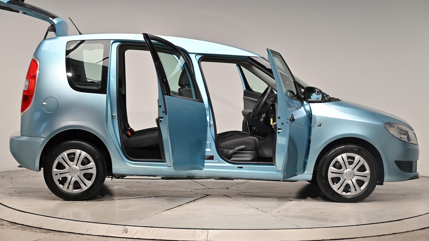 Used Skoda Roomster 2013 for sale - 76282783: Photo 74