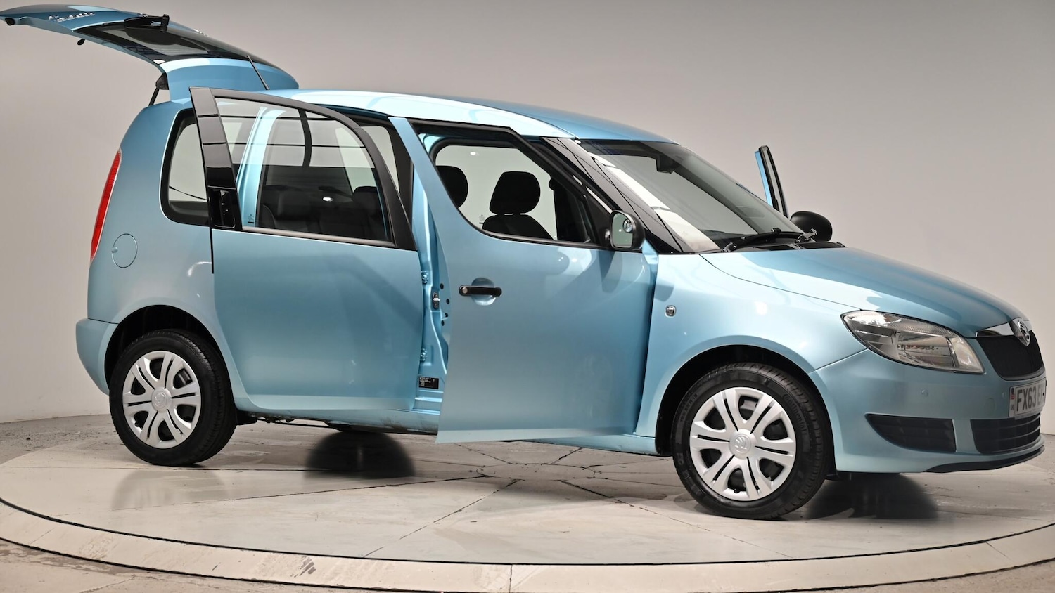 Used Skoda Roomster 2013 for sale - 76282783: Photo 77