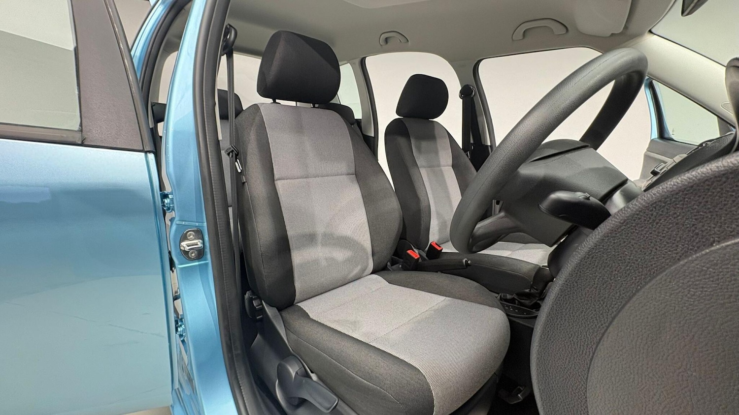 Used Skoda Roomster 2013 for sale - 76282783: Photo 84