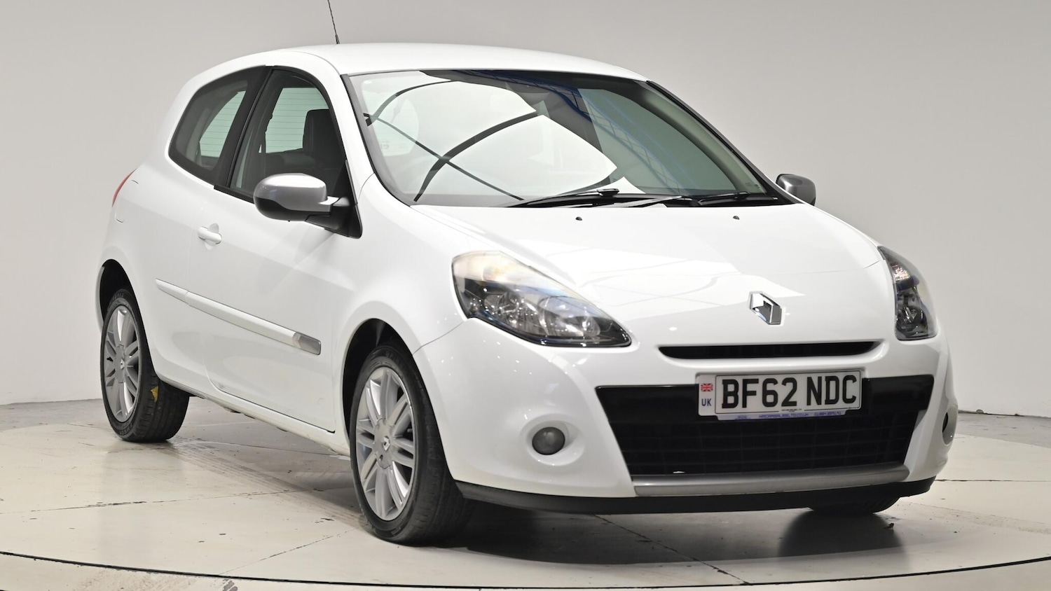 Used Renault Clio 2012 for sale - 76549858: Photo 1