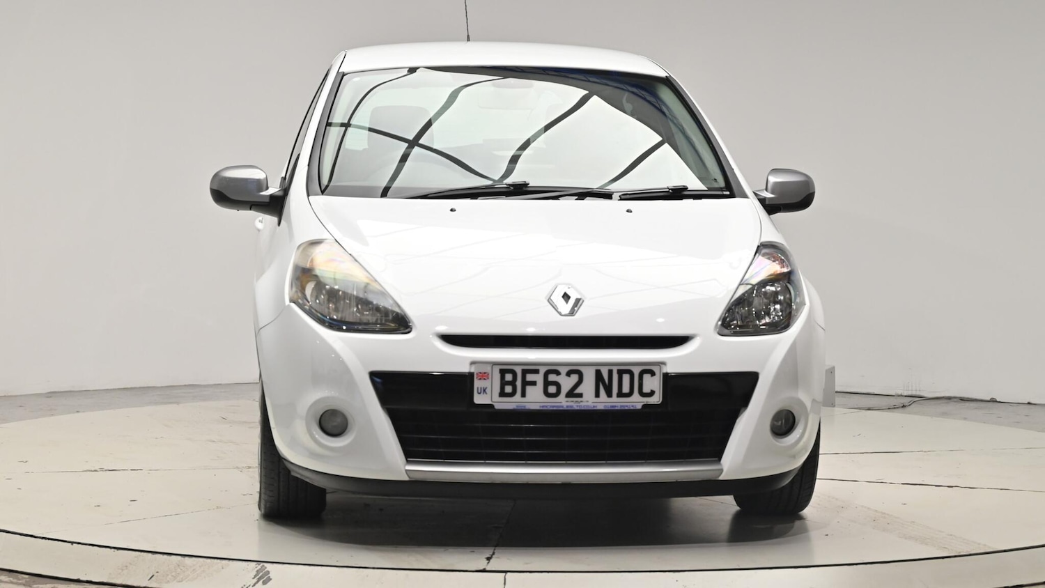Used Renault Clio 2012 for sale - 76549858: Photo 2