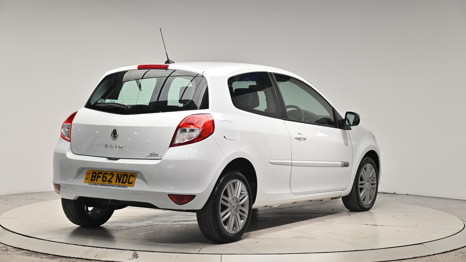Used Renault Clio 2012 for sale - 76549858: Photo 32