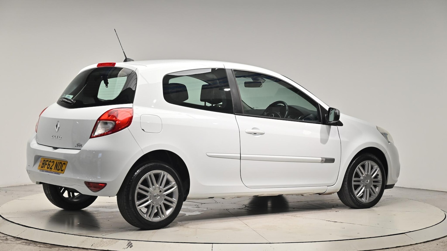 Used Renault Clio 2012 for sale - 76549858: Photo 34