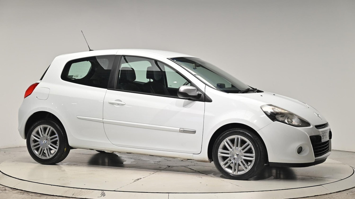 Used Renault Clio 2012 for sale - 76549858: Photo 40