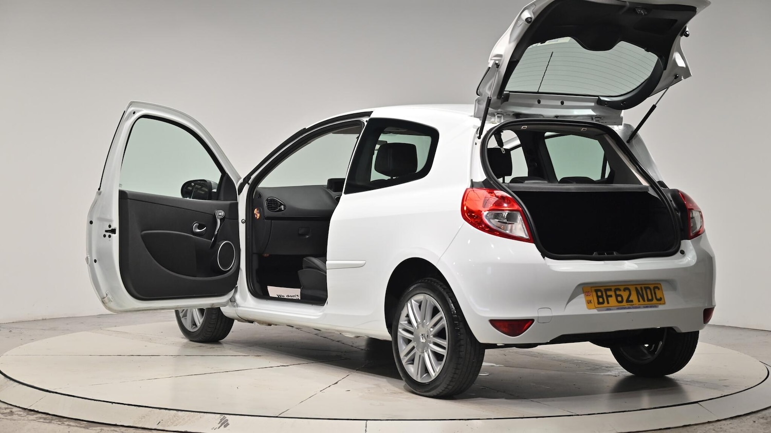 Used Renault Clio 2012 for sale - 76549858: Photo 61