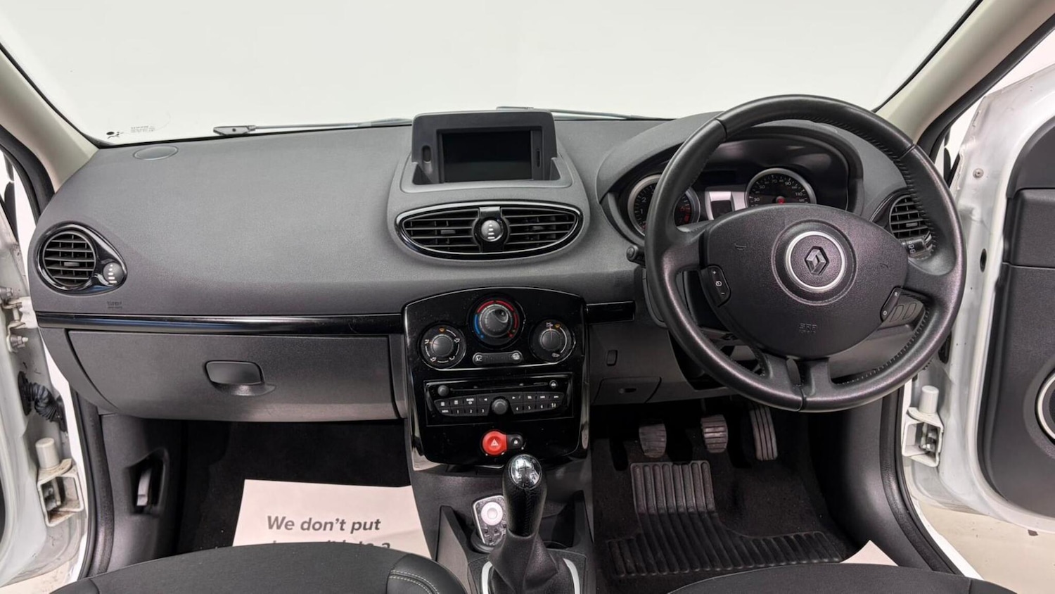 Used Renault Clio 2012 for sale - 76549858: Photo 81