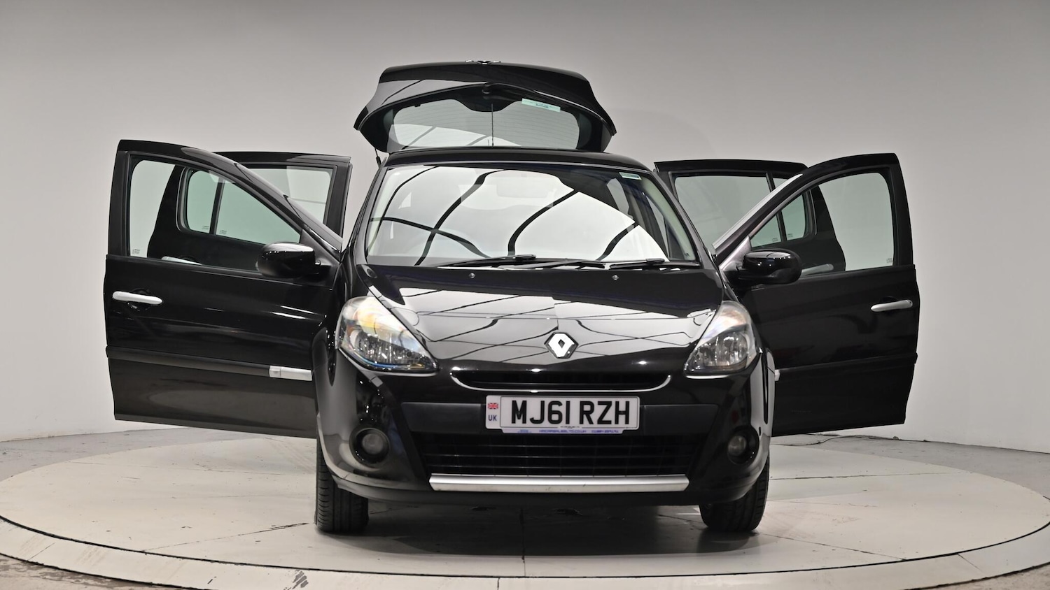 Used Renault Clio 2011 for sale - 76824411: Photo 46