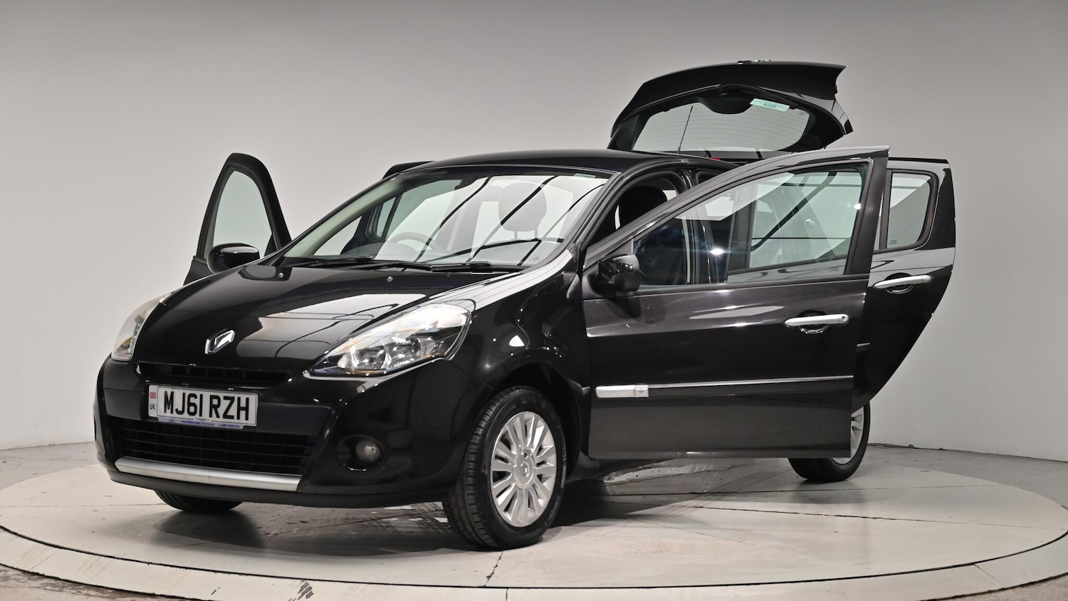 Used Renault Clio 2011 for sale - 76824411: Photo 50